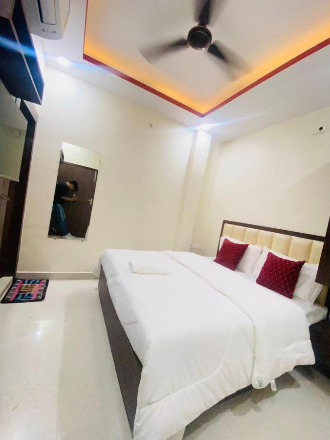 Hotel Grill Inn Лакхнау Екстер'єр фото